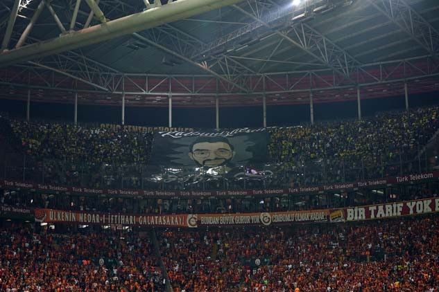 Galatasaray - Fenerbahçe maçından kareler...
