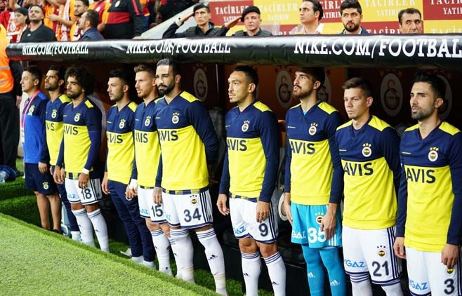Galatasaray - Fenerbahçe maçından kareler...