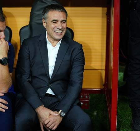 Galatasaray - Fenerbahçe maçından kareler...