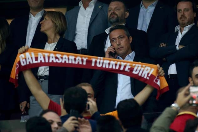 Galatasaray - Fenerbahçe maçından kareler...