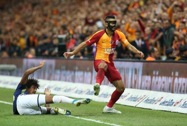 Galatasaray - Fenerbahçe maçından kareler...