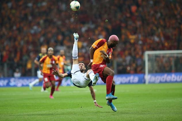 Galatasaray - Fenerbahçe maçından kareler...