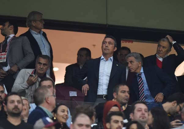Galatasaray - Fenerbahçe maçından kareler...
