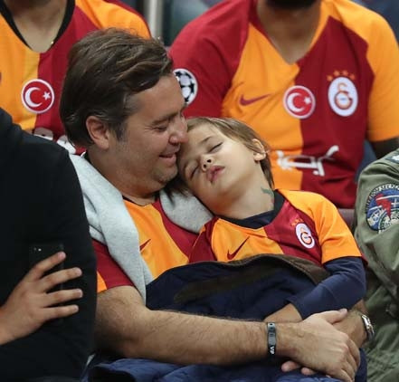 Galatasaray - Fenerbahçe maçından kareler...