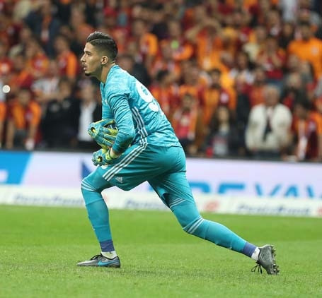 Galatasaray - Fenerbahçe maçından kareler...