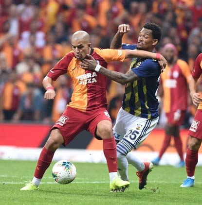 Galatasaray - Fenerbahçe maçından kareler...