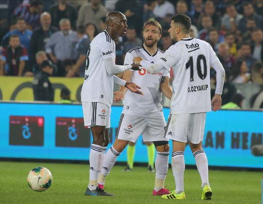 Trabzonspor - Beşiktaş maçından kareler...