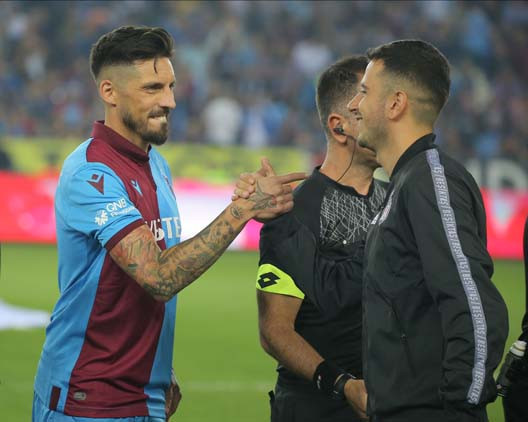 Trabzonspor - Beşiktaş maçından kareler...