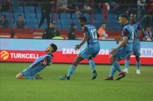 Trabzonspor - Beşiktaş maçından kareler...