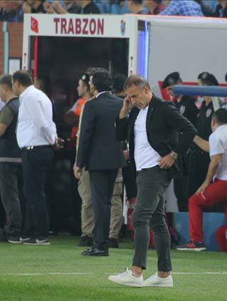 Trabzonspor - Beşiktaş maçından kareler...