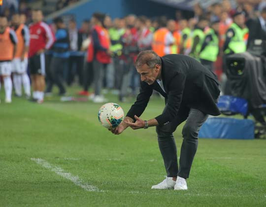Trabzonspor - Beşiktaş maçından kareler...