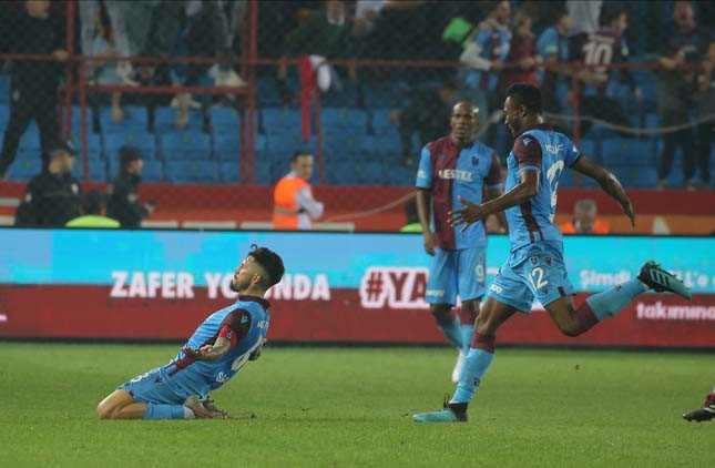 Trabzonspor - Beşiktaş maçından kareler...