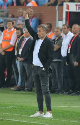 Trabzonspor - Beşiktaş maçından kareler...