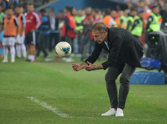 Trabzonspor - Beşiktaş maçından kareler...