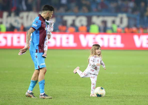 Trabzonspor - Beşiktaş maçından kareler...