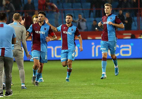 Trabzonspor - Beşiktaş maçından kareler...