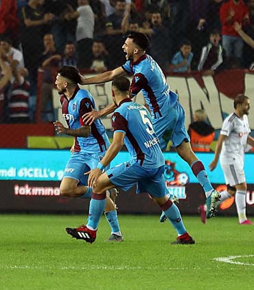 Trabzonspor - Beşiktaş maçından kareler...