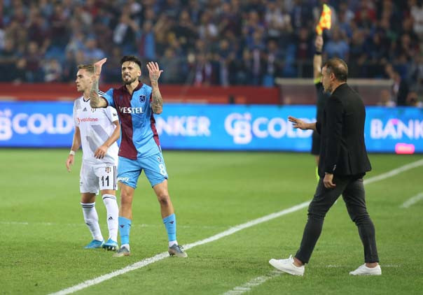 Trabzonspor - Beşiktaş maçından kareler...