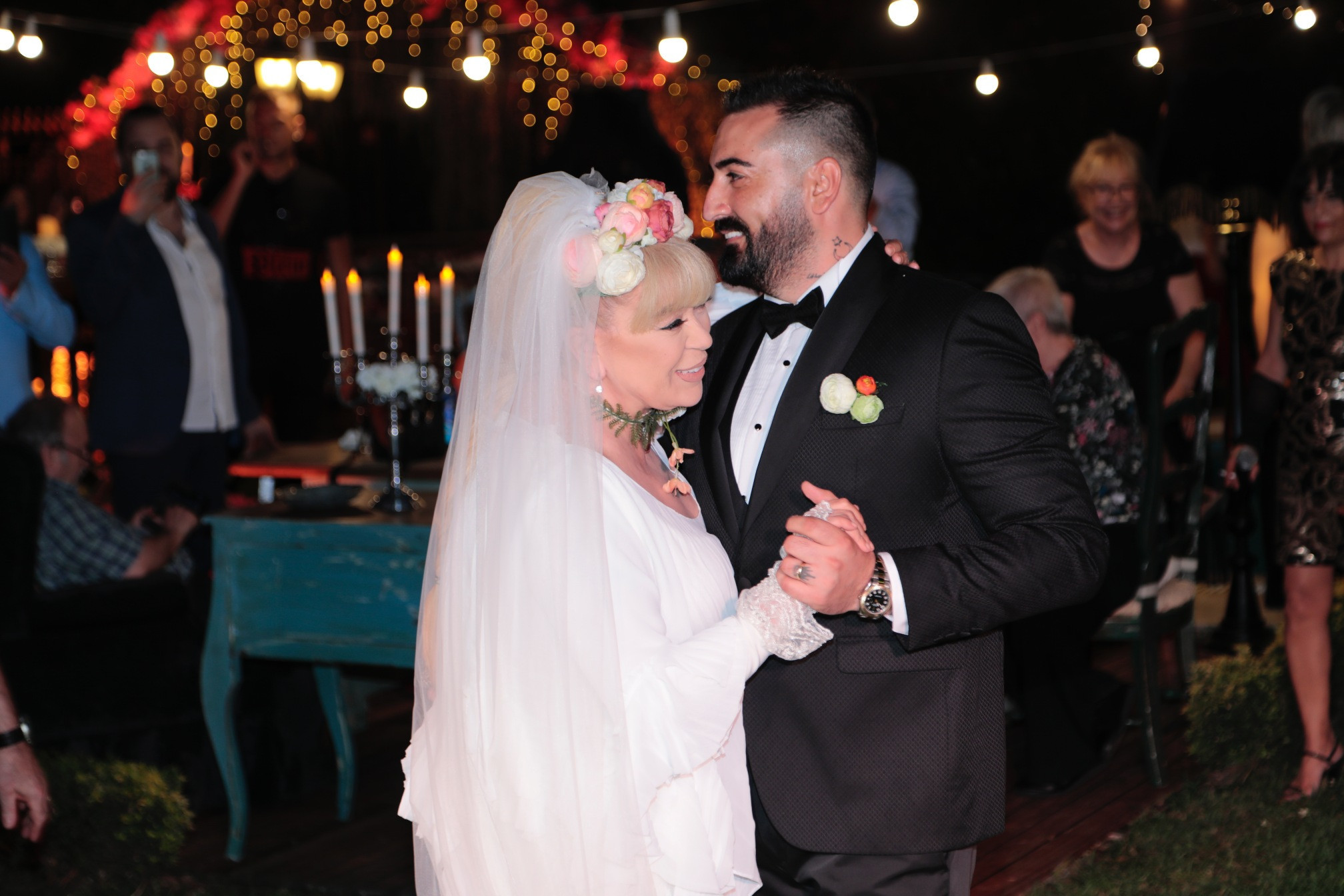 Gönül Yazar’dan şoke eden açıklama: O adam beni de kandırmaya çalıştı Gönül Yazar’dan şoke eden açıklama: O adam beni de kandırmaya çalıştı