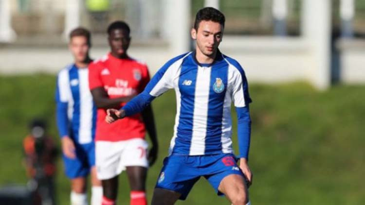 Fatih Terim yönetimden o ismi istedi Fatih Terim yönetimden o ismi istedi