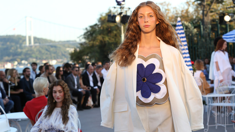 Mehtap Elaidi #SS20 Defilesi