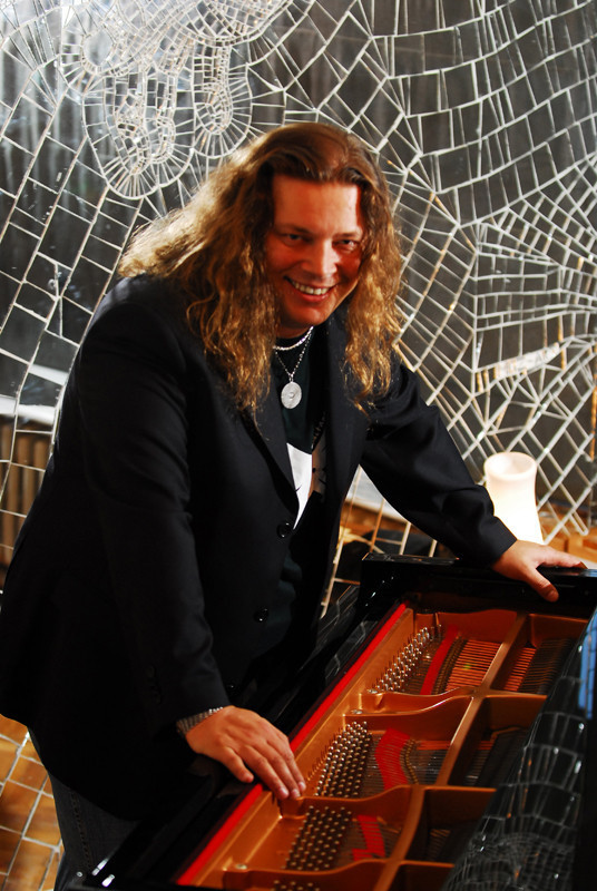 Usta oyuncu Güven Kıraç eridi