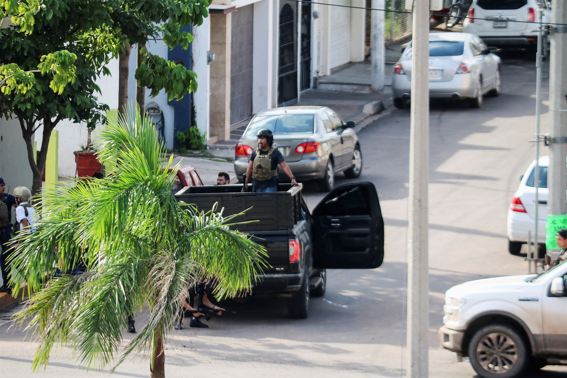 El Chaponun yakalanan oğlu, çatışmalar sonrası serbest bırakıldı El Chaponun yakalanan oğlu, çatışmalar sonrası serbest bırakıldı