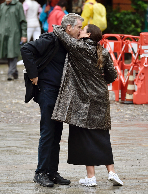 Ben de Bonddum bir zamanlar... James Bond Ben de Bonddum bir zamanlar... James Bond