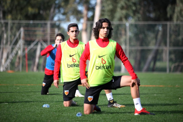 15 yaşındaki Emre Demir Süper Lig tarihine geçti Rekor... 15 yaşındaki Emre Demir Süper Lig tarihine geçti Rekor...