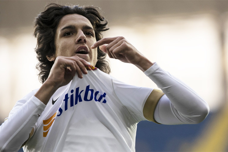 15 yaşındaki Emre Demir Süper Lig tarihine geçti Rekor... 15 yaşındaki Emre Demir Süper Lig tarihine geçti Rekor...