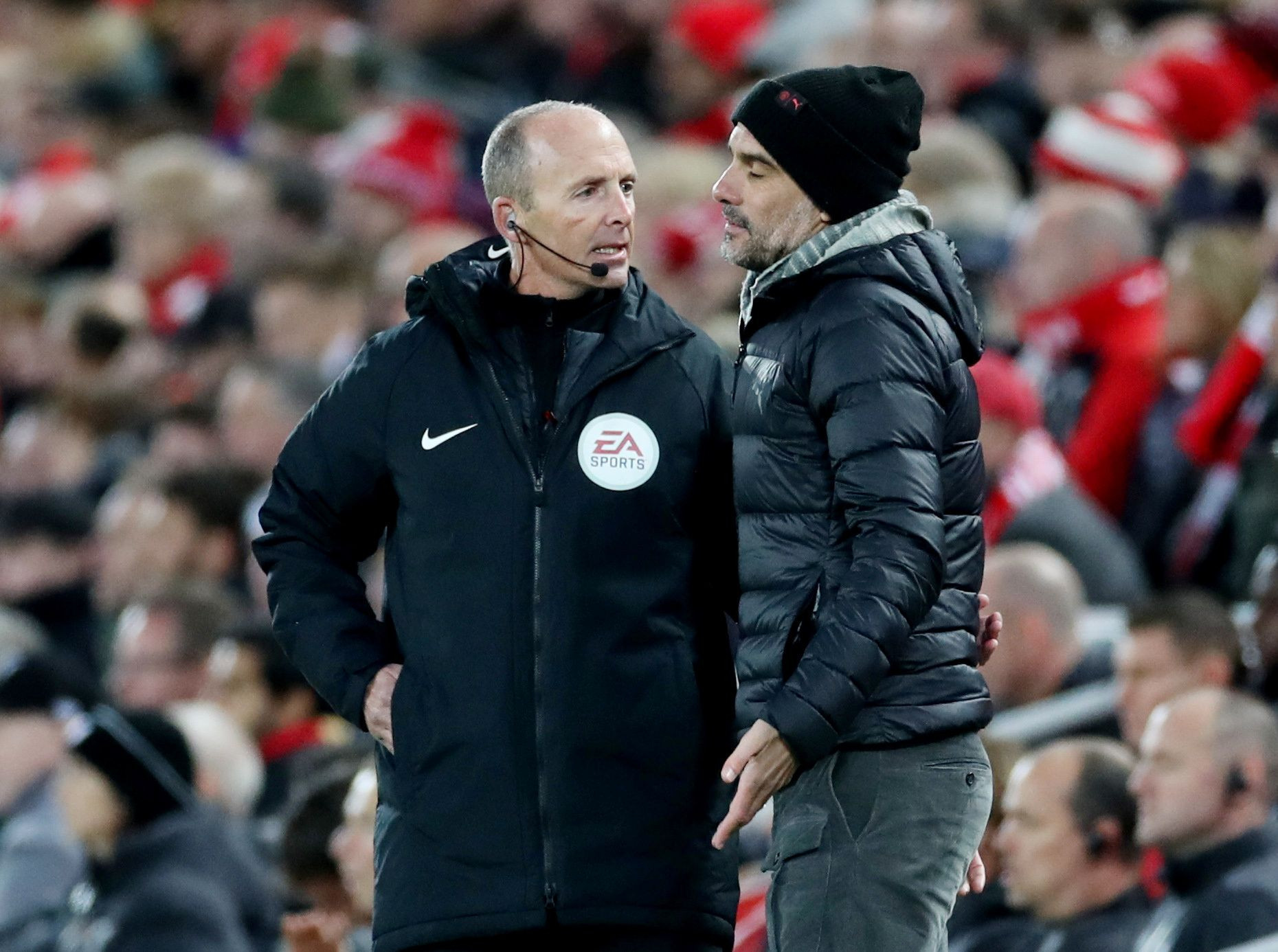 Pep Guardiola çıldırdı Hiç böyle görmediniz... Pep Guardiola çıldırdı Hiç böyle görmediniz...