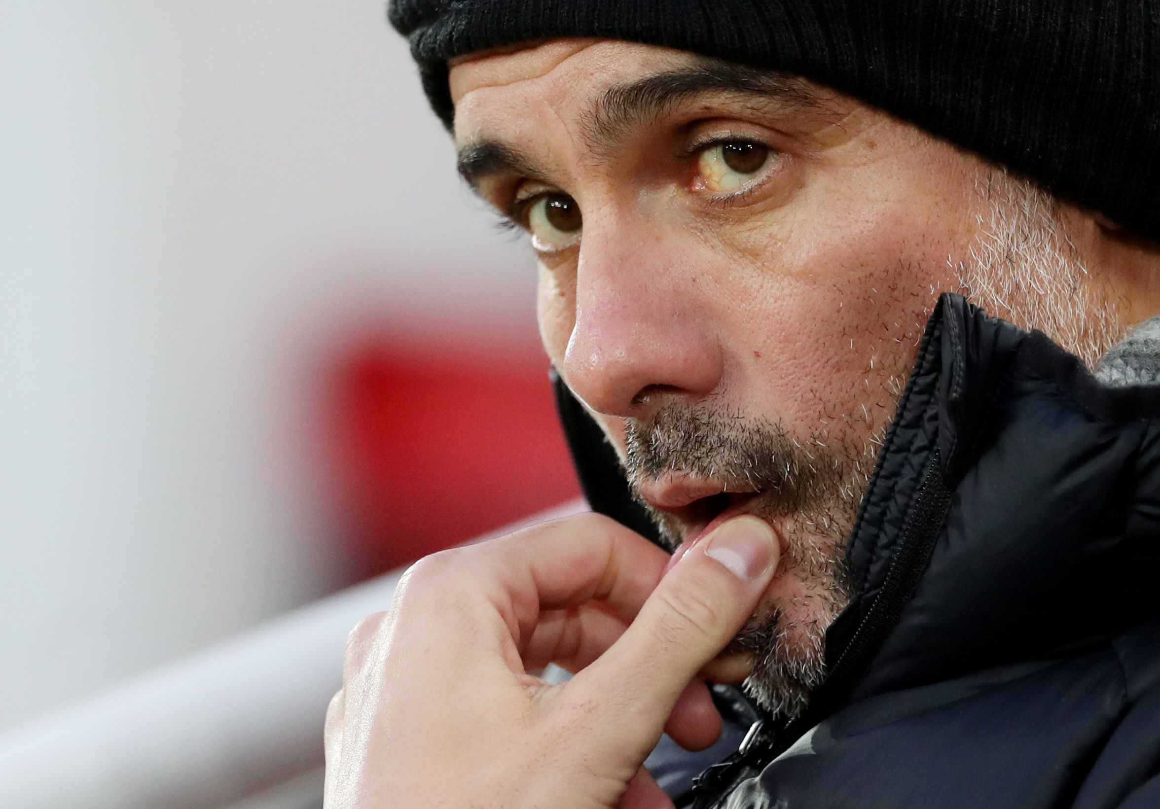 Pep Guardiola çıldırdı Hiç böyle görmediniz... Pep Guardiola çıldırdı Hiç böyle görmediniz...