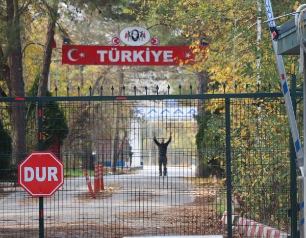 Sınır dışı edilen DEAŞlıyı Yunanistan kabul etmedi