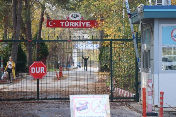 Sınır dışı edilen DEAŞlıyı Yunanistan kabul etmedi