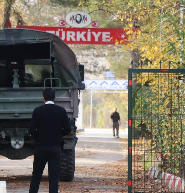 Sınır dışı edilen DEAŞlıyı Yunanistan kabul etmedi