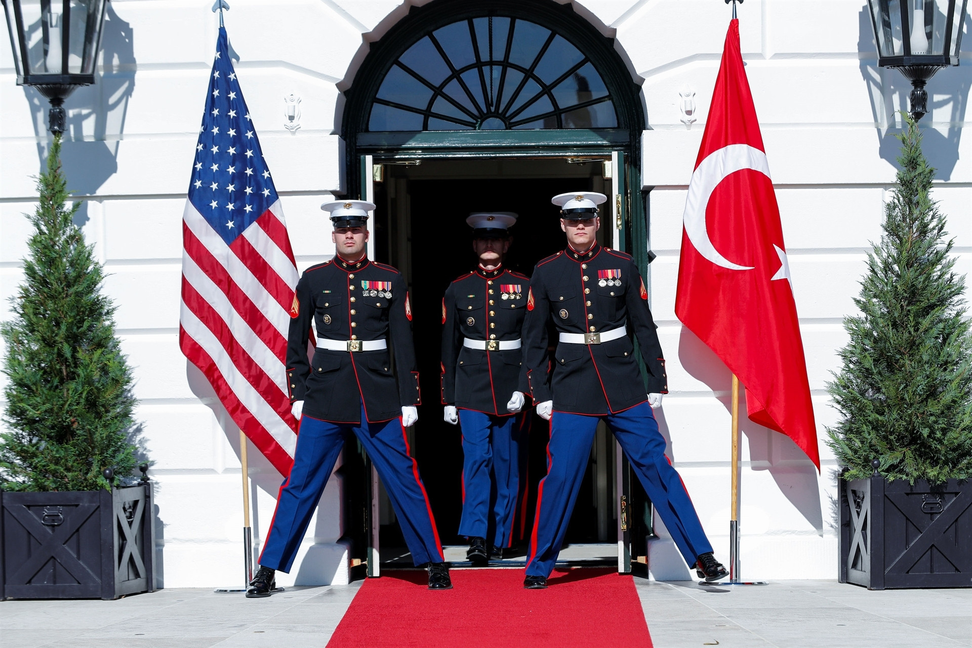 ABD Başkanı Trump, Cumhurbaşkanı Erdoğanı böyle karşıladı