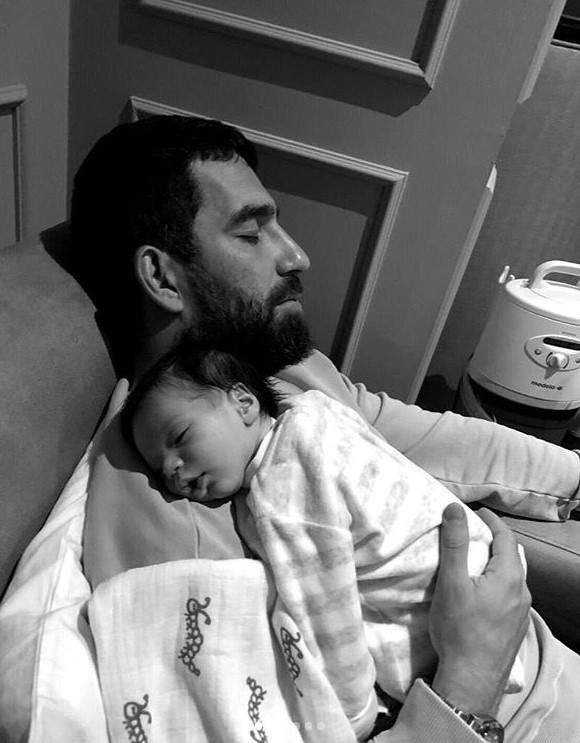 Arda ve Aslıhan Turanın bebek heyecanı Nazardan çekiniyoruz