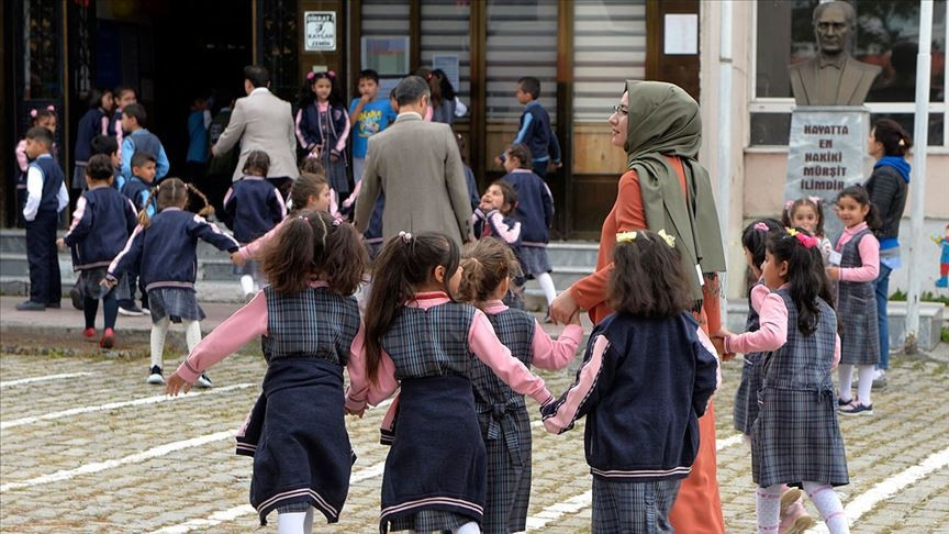 Ara tatil ne zaman bitecek Okullar ne zaman açılacak
