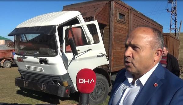 Kemal Sunal filmi gerçek oldu; ahşap evi kamyon kasasına monte etti