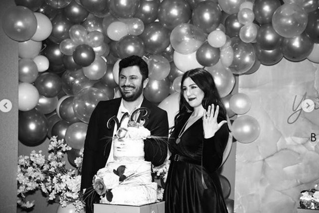 Yasemin Sakallıoğlu ile nişanlısı Burak Yırtar ayrıldı