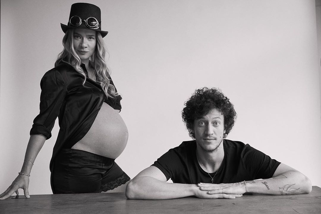 Oyuncu Müge Boz ve Caner Erdeniz bebeklerine Vina ismini verecek