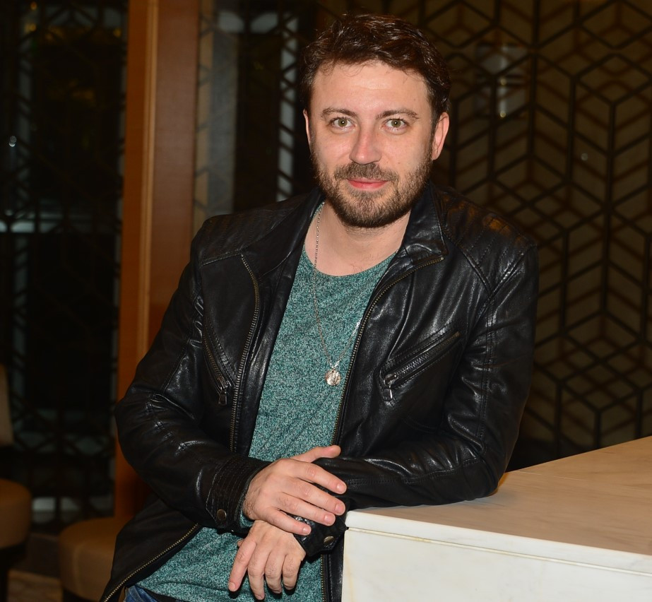 Öyle Bir Geçer Zaman Ki’nin Ahmet’i anlattı: Erkan Abiden korkardık Öyle Bir Geçer Zaman Ki’nin Ahmet’i anlattı: Erkan Abiden korkardık