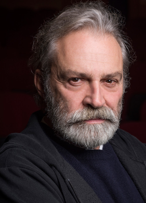 Garsonluk da yaptı hamallık da... Şimdi zirvede