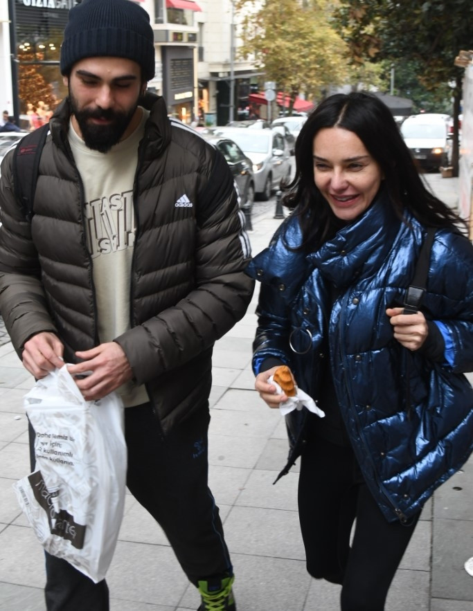Hande Ataizi ile Dinç Aydoğdu evleniyor