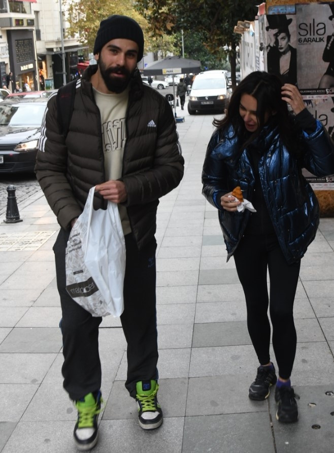 Hande Ataizi ile Dinç Aydoğdu evleniyor