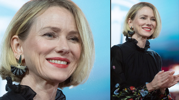 Kendi kendine yaşlandı Kendi kendine yaşlandı