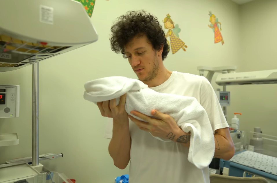 Müge Boz gözyaşlarını tutamadı: Bu dakikadan itibaren tek başınasın