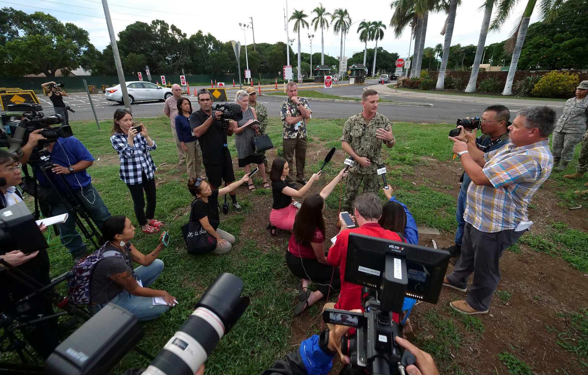 Pearl Harbor Tersanesinde silahlı saldırı: Ölü ve yaralı var