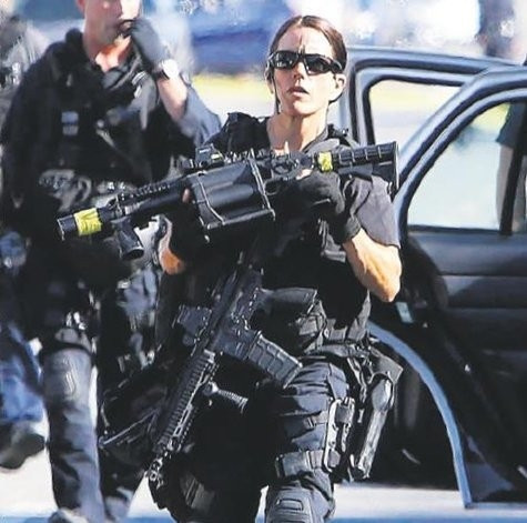 Ahu Tuğba’nın kızı Anjelik Calvin, ABD’de polis oldu Ahu Tuğba’nın kızı Anjelik Calvin, ABD’de polis oldu