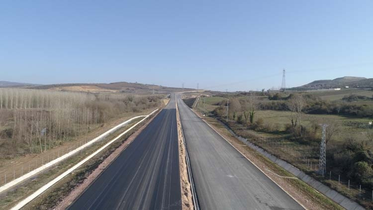 Kuzey Marmara Otoyolunun yüzde 85i tamamlandı Kuzey Marmara Otoyolunun yüzde 85i tamamlandı